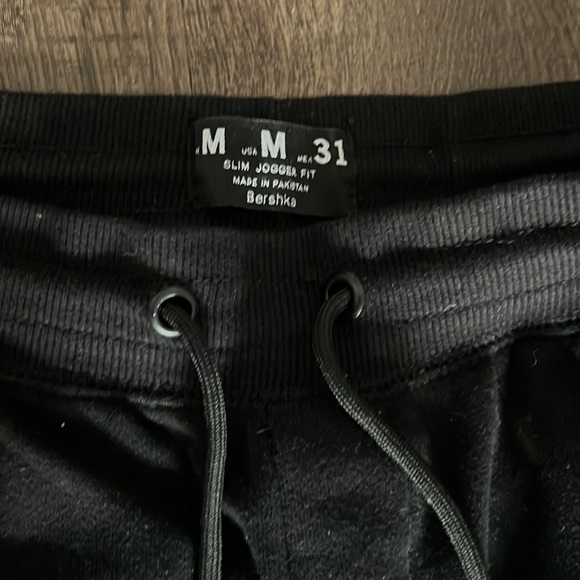 Bershka jogger pant - Picture 3 of 3
